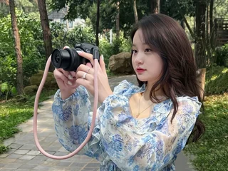 LisaVon webcam profile - Vietnamese