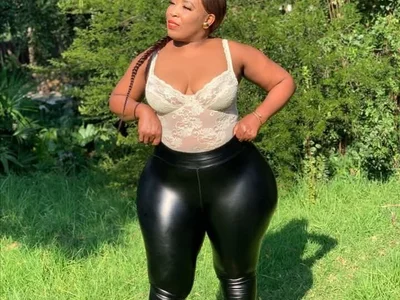 GiantBootyMilf video