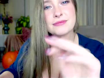 Lily Tease webcam from United Kingdom