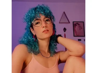 LazuLeBlu Slender webcam from Brazil