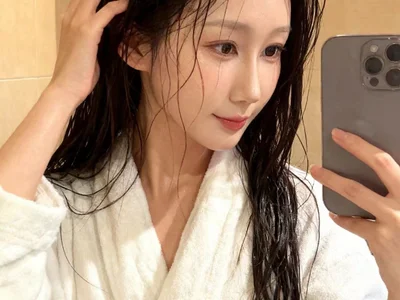 BoxedGyre- Bisexual webcam from China